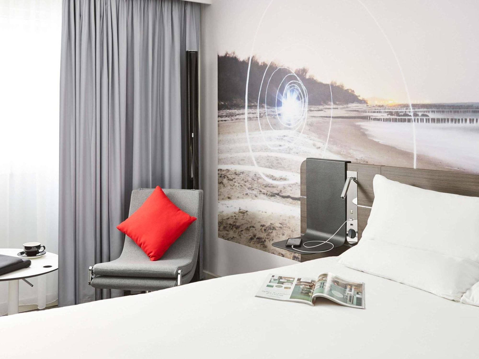 Novotel Birmingham Airport Terminal Building - Nec Bickenhill Dış mekan fotoğraf