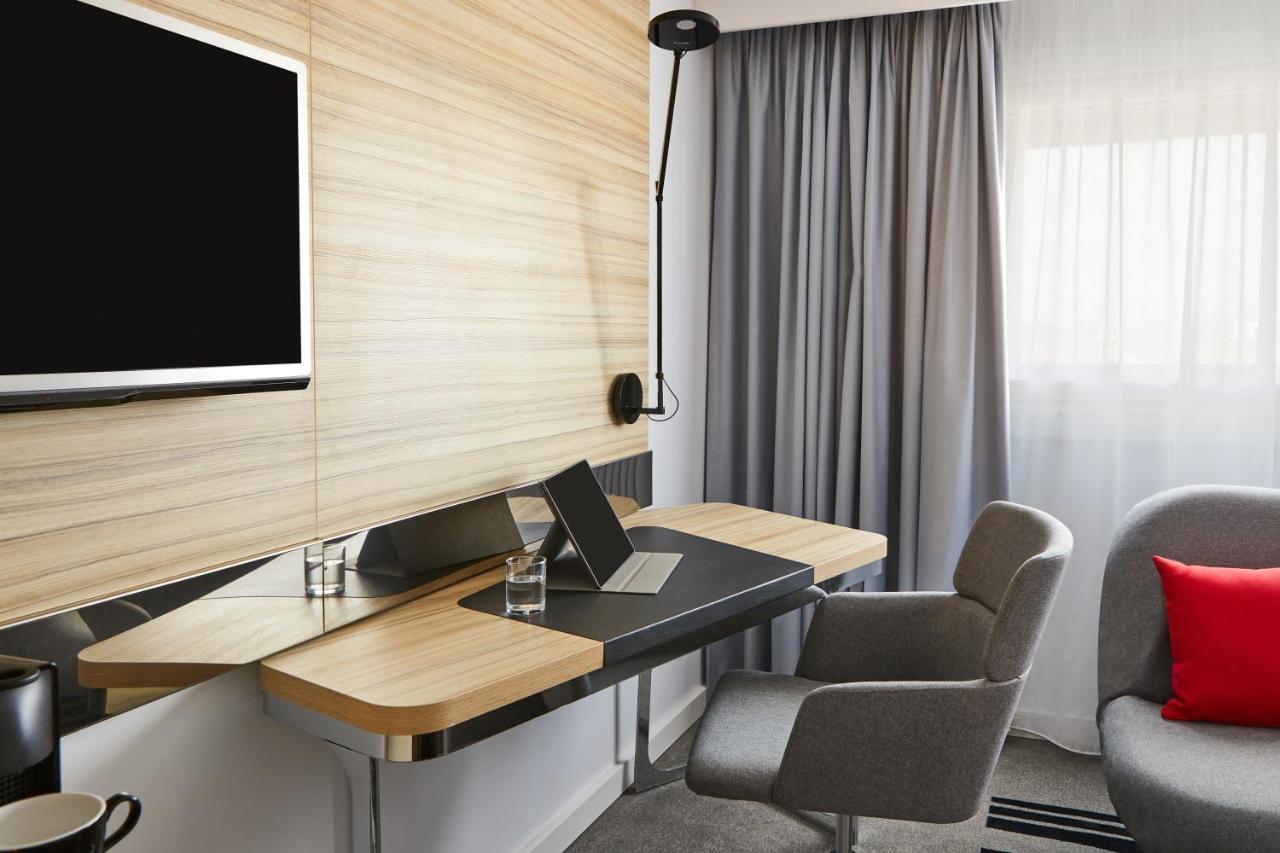 Novotel Birmingham Airport Terminal Building - Nec Bickenhill Dış mekan fotoğraf
